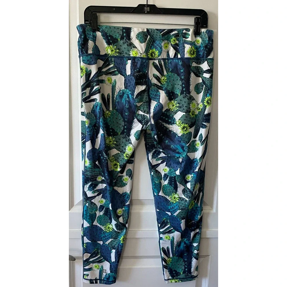 Sweaty Betty Soft Cropped Leggings Cactus Design Size XL